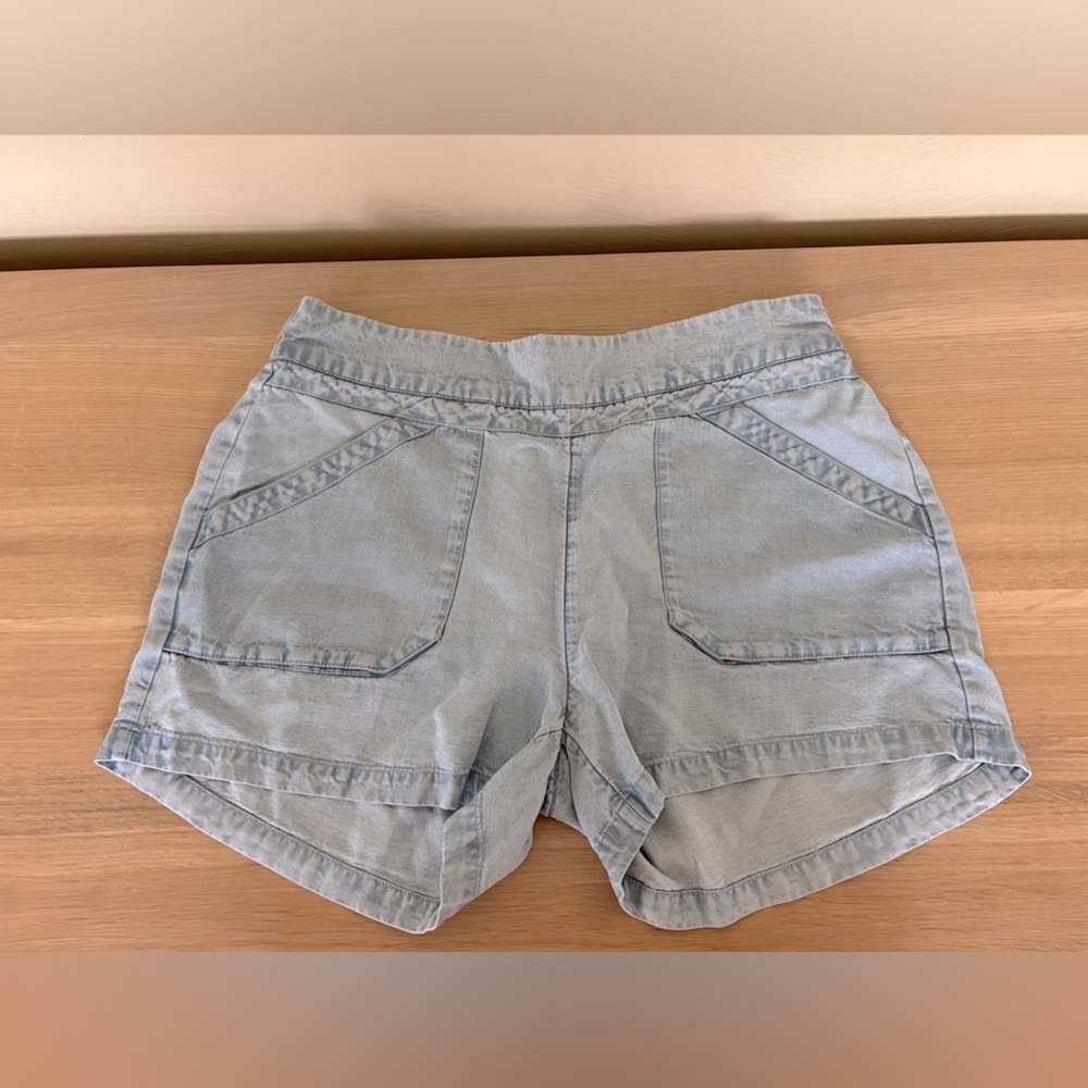 Carve women’s shorts